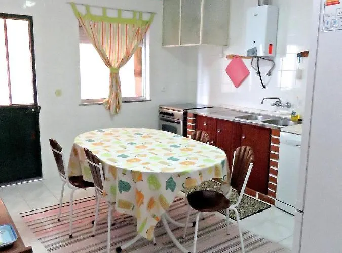 Cozy House With Mountain View In Feriehus *