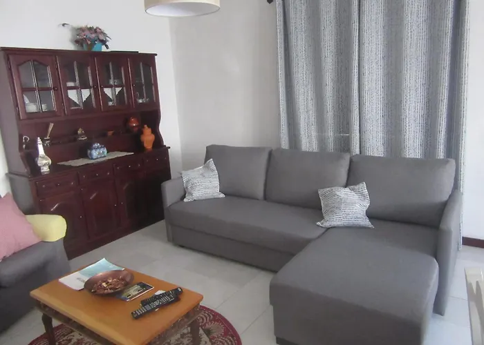 Cozy House With Mountain View In